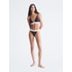thumbnail image 4 of Bralette Calvin Klein moderno de algodón con forma triangular ligeramente forrada, 4 of 4