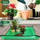 thumbnail image 2 of Esterilla para trasplantar plantas de interior y evitar el desorden, bandeja impermeable gruesa de 66 cm x 66 cm, plegable, portátil, ideal para jardinería, ideal como regalo para hombres y mujeres, c, 2 of 6