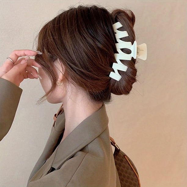 Oversize Non-Slip Hair Claw Clips - Perfect for Thick Hair Accessories!