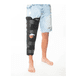 thumbnail image 1 of Inmovilizador De Rodilla Bilateral Ajustable Damothi Negro Talla XL, 1 of 3