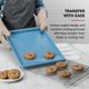 thumbnail image 3 of Bandeja para Galletas KitchenAid 33x46 cm Antiadherente Azul Terciopelo, 3 of 7