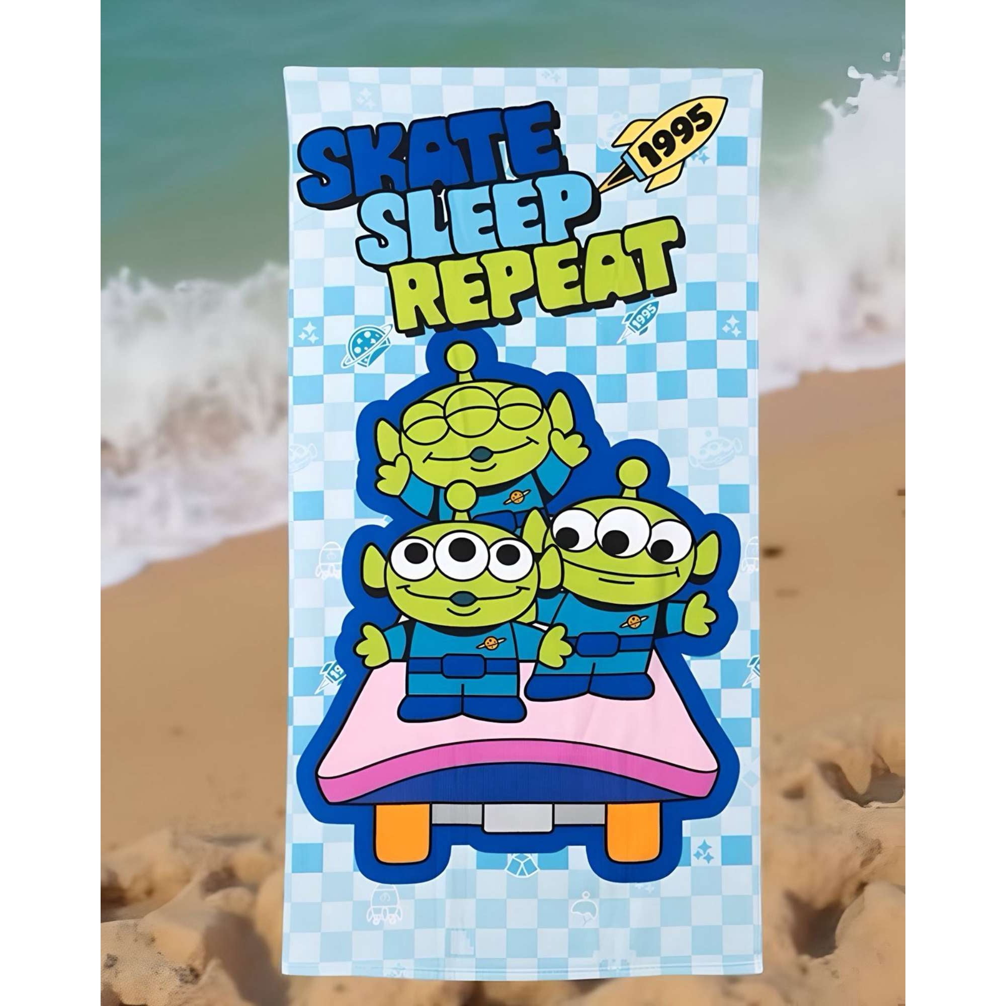 Mashini - Toalla Playera Microfibra Alien Swirling Saucers