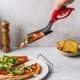 thumbnail image 2 of Tijeras para Pizza 2 en 1 Dreamfarm Scizza Roja, 2 of 9