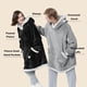 thumbnail image 2 of Sudadera con capucha para adultos y niños, forro sherpa, color gris, 2 of 6