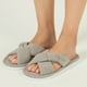 thumbnail image 2 of Pantufla de Mujer Zapatilla Eve Gris, 2 of 3
