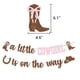 thumbnail image 2 of Banner Cowgirl Baby Shower Una pequeña vaquera está en camino, rosa, 2 of 6