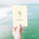 thumbnail image 2 of Tarjeta de Felicitación Shared Blessings 13 cm Margarita KJV, 2 of 9
