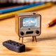 thumbnail image 2 of Televisor retro portátil TinyTV 2 marrón con USB-C, 2 of 6