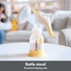 thumbnail image 3 of Extractor de leche Medela Harmony Manual con Flex Shields, botella de 150 ml, 3 of 3