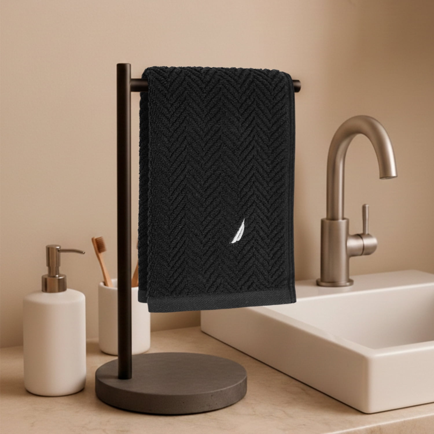 Toalla De Cara Vis Nautica 100% Algodón 30x50cm Pieles Sensibles Negro