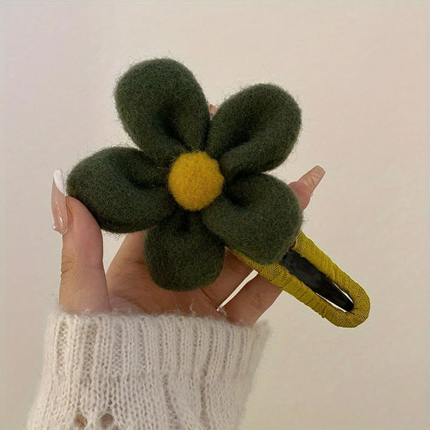 Soft and Stylish Plush Flower Hairpin for Women - Perfect Wedding Hair Accessory and Gift for Her
