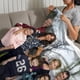 thumbnail image 3 of Manta Desmarcar Modern Family 80x120cm, 3 of 6