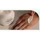 thumbnail image 2 of Crema Facial Ponds Rejuveness 200g Mujer, 2 of 3