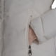 thumbnail image 5 of Abrigo Calvin Klein, ligero, acolchado y con capucha, para mujer, 5 of 6