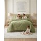 thumbnail image 4 of Cubrecama Plumón Sherwood de 2 Plazas con Fundas de Almohada, 4 of 6