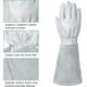 thumbnail image 3 of Guantes de jardinería de cuero para hombres y mujeres (con protección contra espinas), ideales para jardineros y agricultores., 3 of 7