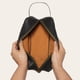 thumbnail image 5 of Neceser Estuche de Cuero Unisex Loa OLKI - Negro con Verde, 5 of 7
