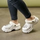 thumbnail image 2 of Zueco Mujer Blanco Itzae Chinitown, 2 of 6