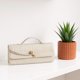 thumbnail image 3 of Bolso Joryin de Cuero Trenzado para Mujer, Clutch Beige, 3 of 9
