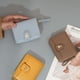thumbnail image 4 of Cartera de mano de piel sintética de gran capacidad con cremallera para mujer, porta teléfono, bolso de mano de viaje, bolso de mano, 4 of 5