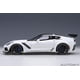 thumbnail image 3 of Autoart Auto de colección 2019 Chevy Corvette C7 ZR1 Arctic White escala 1/18, 3 of 9