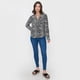 thumbnail image 4 of Blusa Mujer Cuello Mao Print Rayas Negro Corona, 4 of 5
