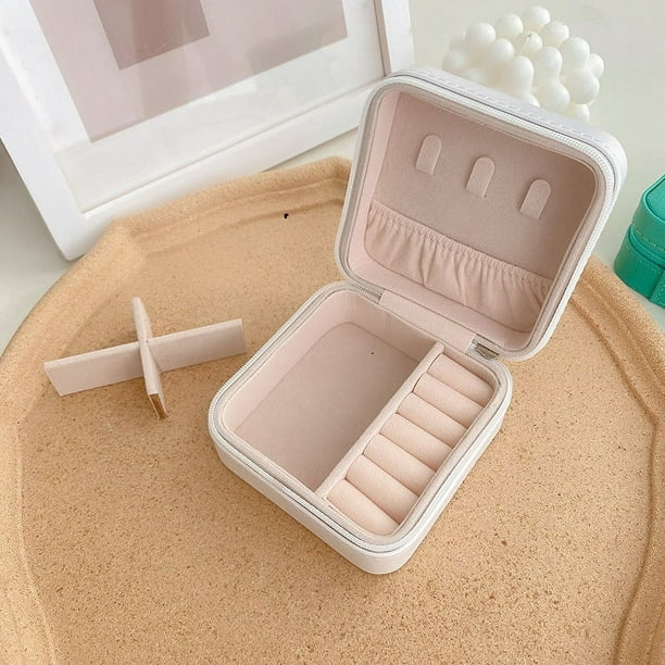 Organize Your Jewelry Collection with This Portable, Zipper-Locking Jewelry Box!