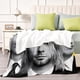 thumbnail image 4 of Nirvana anti-pilling, suave, ligera, esponjosa y acogedora de lujo para hogar y cocina – Perfecta para niños y adultos,130X150cm, 4 of 6