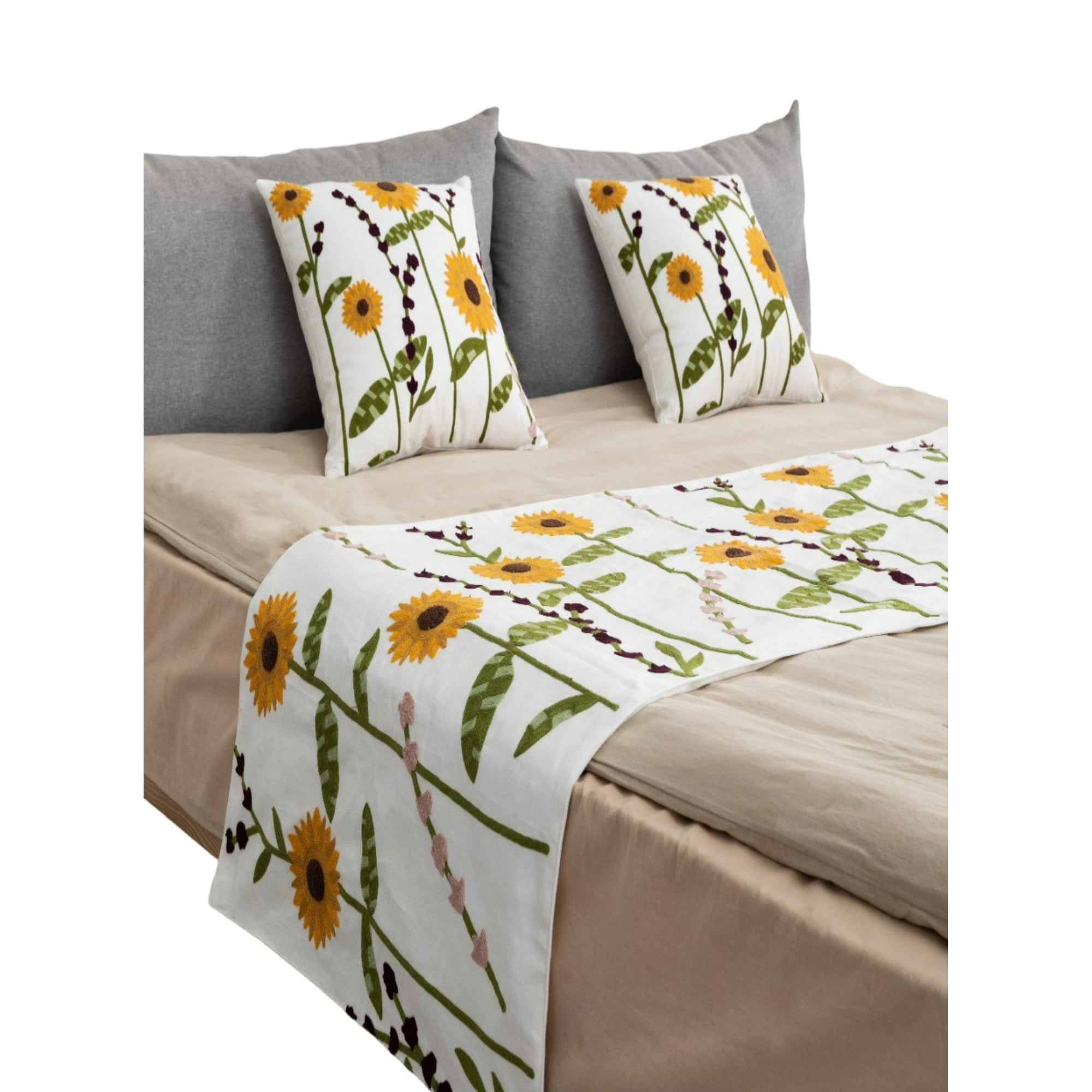 Todo Para El Hogar - Set De Piecera Mas 2 Fundas Bordadas