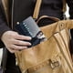 thumbnail image 5 of Porta Pasaporte Desmarcar El Aficionado 10cm x 15cm Negro, 5 of 6