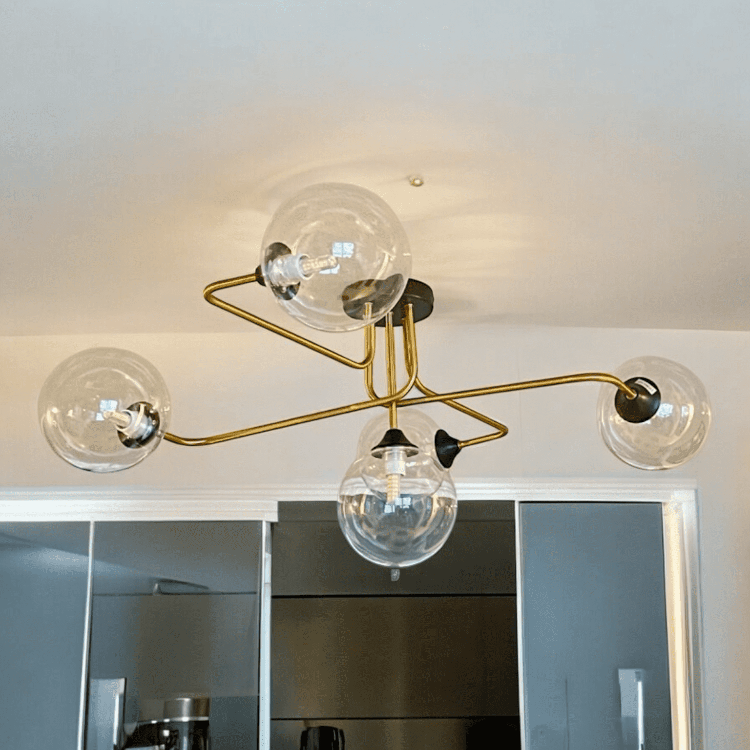 Tendencia Home - Lampara Colgante Modelo Laura Color Dorado Con Negro