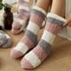 thumbnail image 5 of Calcetines cálidos para mujer, medias a rayas, de invierno, suaves, bonitos y gruesos, para el suelo, zapatillas de casa, 5 of 5