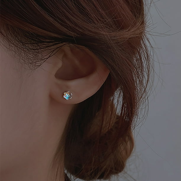1pair Stunning Moonstone Stud Earrings for Women - Delicate and Elegant Jewelry for Any Occasion