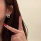 thumbnail image 2 of Pendientes de plata S925 con la letra King Wang, pendientes retro coreanos para mujer, pendientes europeos y americanos, joyería., 2 of 5