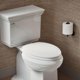 thumbnail image 1 of Asiento de inodoro Kohler Broadwood alargado blanco, 1 of 9