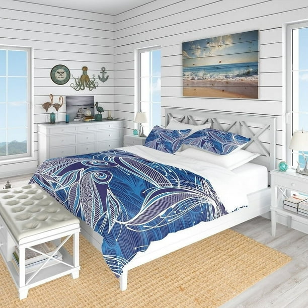 Designart 'Patrón azul con peces fantásticos' Juego de cama náutico y costero -