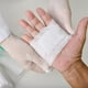 thumbnail image 2 of Pack Gasa No Tejida Esteril 10cmx10cm Herida Aposito Lau, 2 of 3