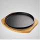 thumbnail image 3 of Plato de hierro fundido de 23 cm con base de madera, 3 of 3