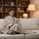 thumbnail image 3 of Chal Eléctrico Térmico Manta Con Calefacción Usb Poncho, 3 of 5