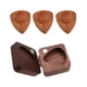 thumbnail image 4 of caja de madera de púa de guitarra pick + 3 piezas de madera guitarra púa de forma de corazón de púa, 4 of 5