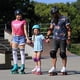 thumbnail image 2 of Patines en Línea Roller Derby FireStar para Niñas Talla 3, 2 of 6