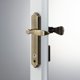 thumbnail image 5 of Tirador de puerta Storm Ideal Security 1216 con cerradura para 2,5 a 4 cm, 5 of 7