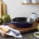 thumbnail image 2 of Sartén profunda STAUB de hierro fundido 21 cm azul oscuro 1,75 qt, 2 of 6