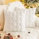 thumbnail image 1 of Cubiertas de almohada del árbol de Navidad 18x18 pulgadas Conjunto de 2pcs Decoración de Navidad Beige suave peluche de piel falsa Jacquard tirar almohadas para dormitorio sofá Festivales de, 1 of 3