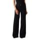 thumbnail image 1 of Jeans Levi's 318 Shaping Wide-Leg para Mujer Negro Suave, 1 of 3