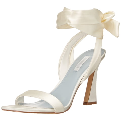 Sandalia Con Tacón Nine West Kelsie7 Para Mujer, Color Marfil, Talla 5