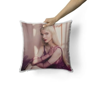 Creango - Cojin Decorativo Anya Taylor Joy