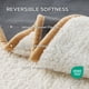 thumbnail image 3 of Manta impermeable para perros y gatos pequeños, 3 of 9