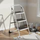 thumbnail image 2 of Escalera Plegable QRubber de 3 peldaños, 2 of 7