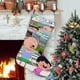 thumbnail image 1 of La Pequeña Lola visita la ciudad Tema: Calcetines de Navidad, fino lino blanco para colgar en escaleras y chimenea, decoración navideña para el hogar, regalo de Navidad.54cm×38cm, 1 of 5